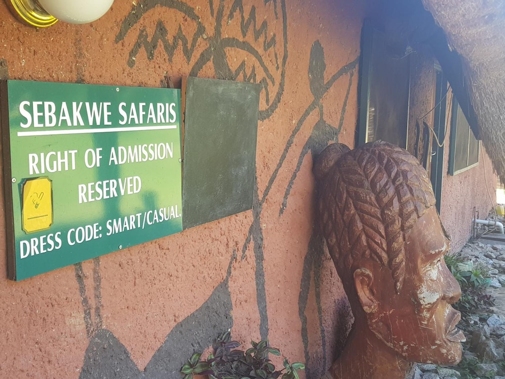 Nyangombe Safari Lodge