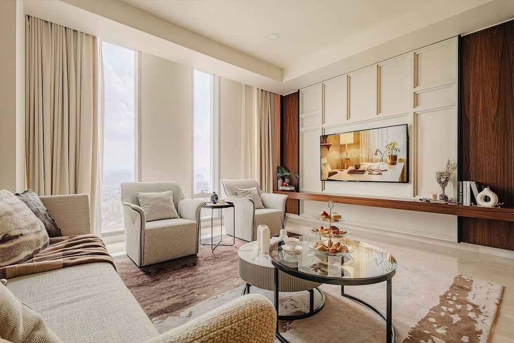 Tropicana The Residences KLCC Skypool