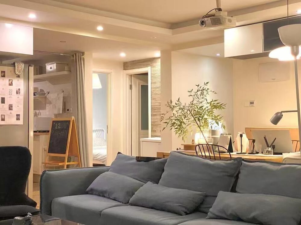 Shanghai Hills & Moment Family house close to The Bund