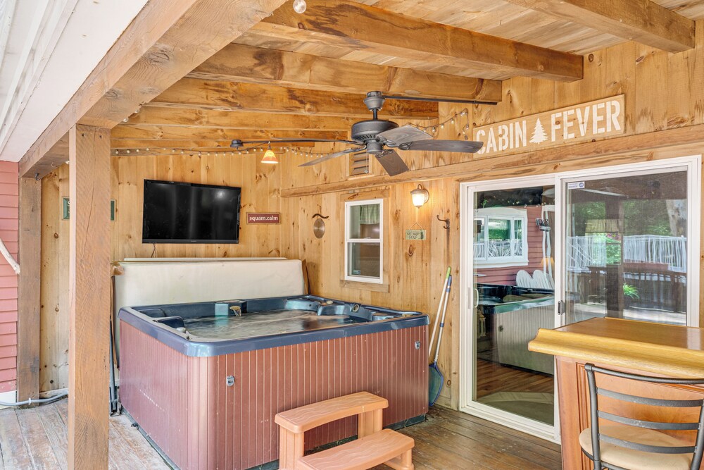 Home w/ Outdoor Entertainment Area in Ashland!