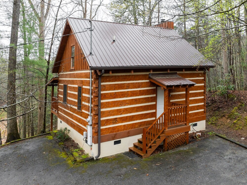 An Affair To Remember 1 Bedroom Cabin by Heavenly Views Resort view 5