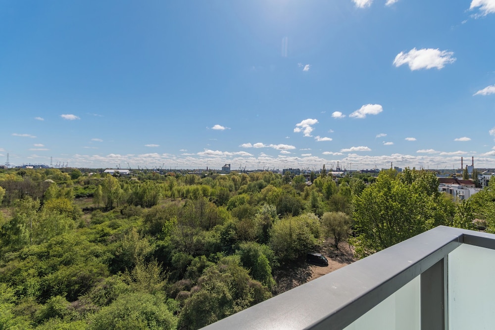 Horizon 45 by Grand Apartments