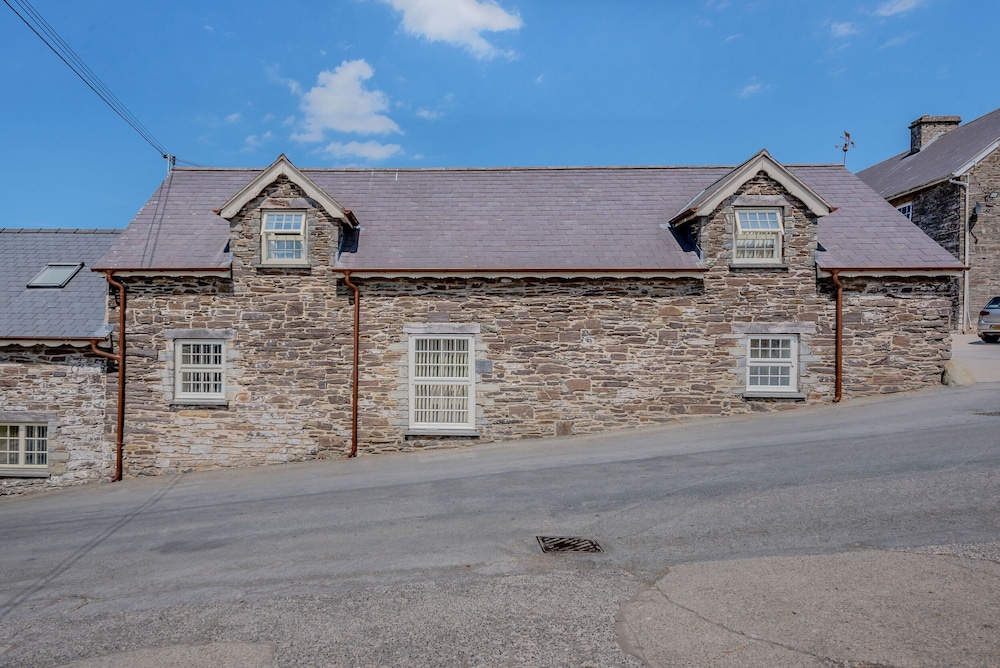 Ysgubor Uchaf
