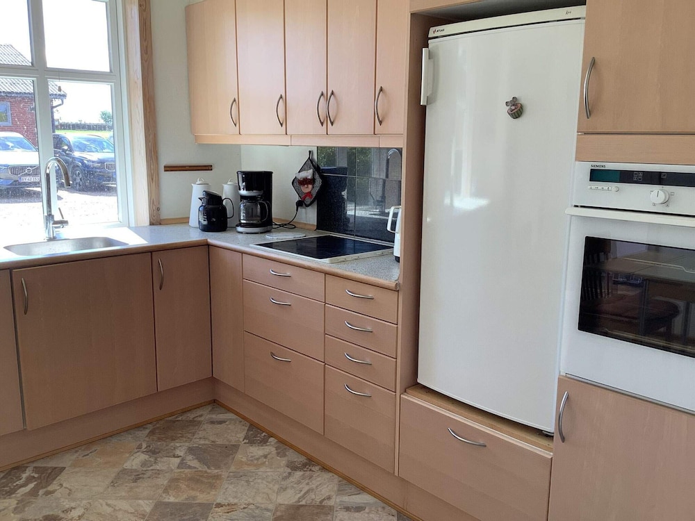 10 Person Holiday Home in Spottrup