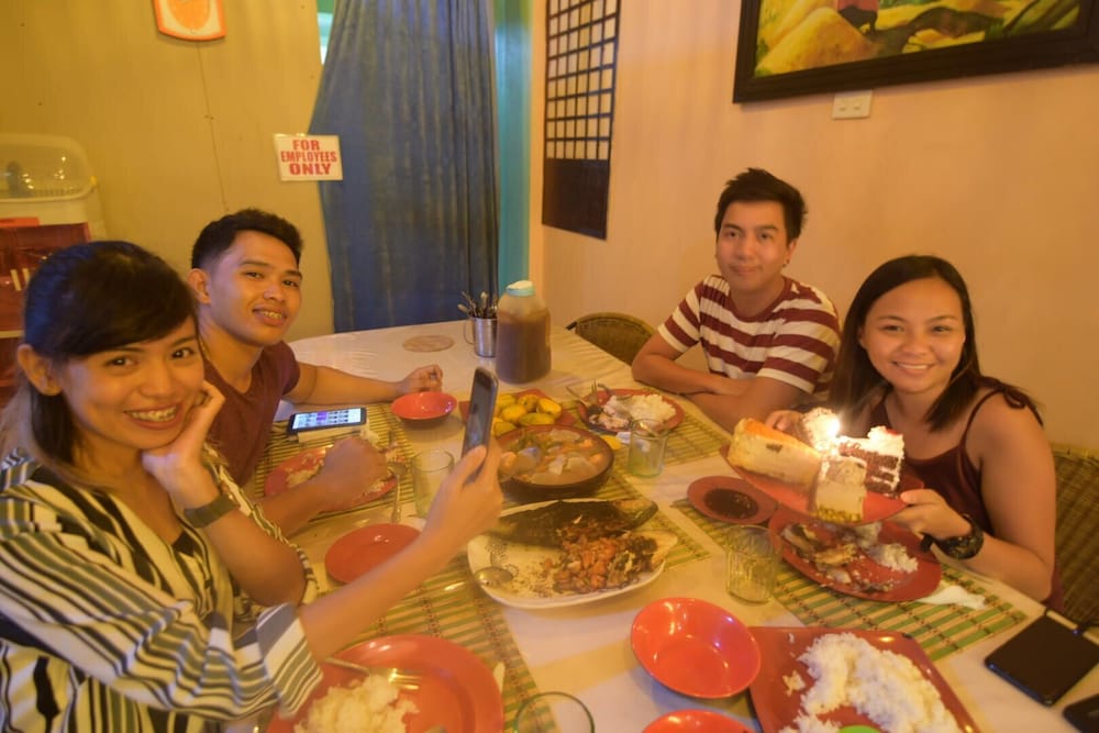 Mom's Guesthouse Coron - Hostel