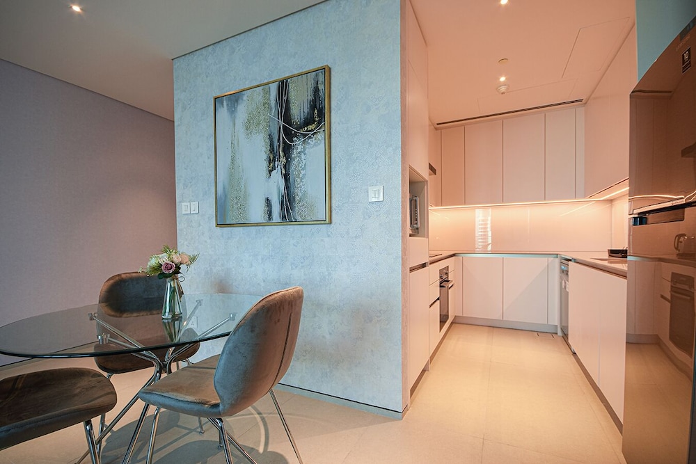 KeyHost - Address Beach Residences