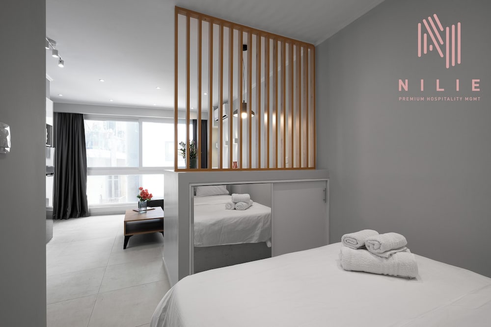 Bonsai Studios & Apartments, Nilie Hospitality MGMT