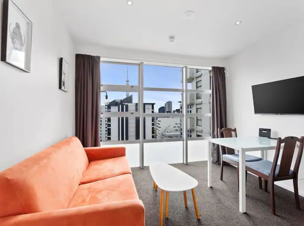 Central City 1Br Apartment view 4
