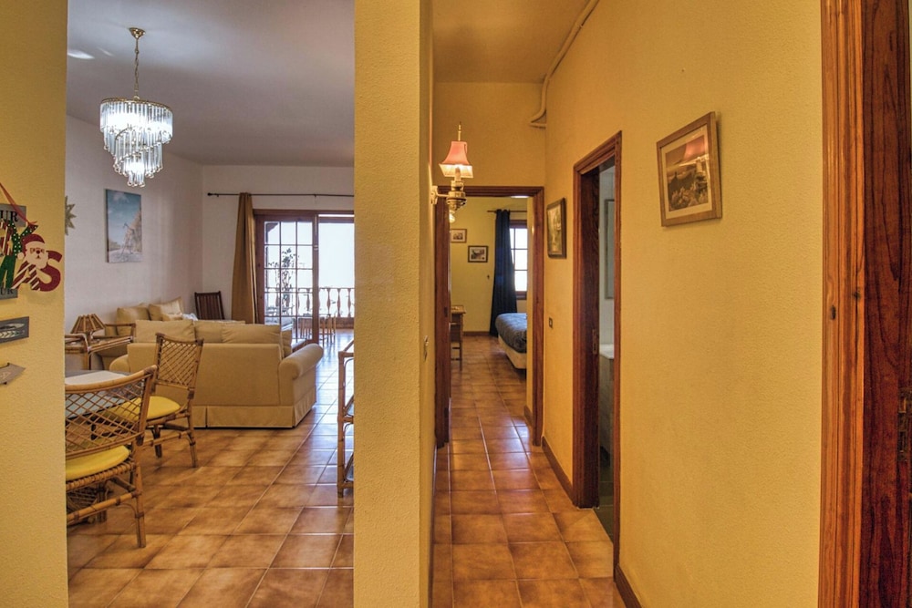 Ocean View-2 Bed-sleeps 4-marina