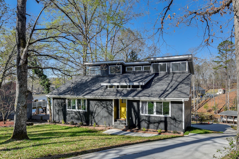 Waterfront Troy Home w/ Private Boat Dock! view 3
