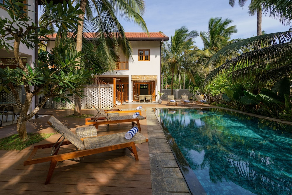 Kandakuliya Sunrise Beach Villas