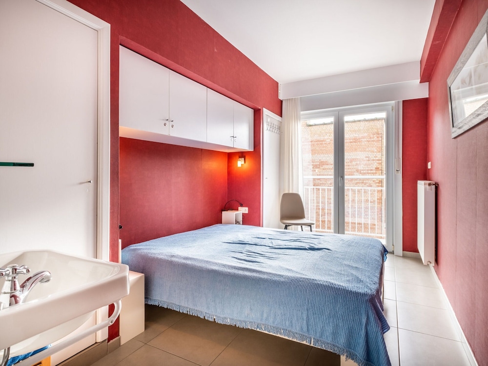 Apartment in Belgium Near St-andre Dunes