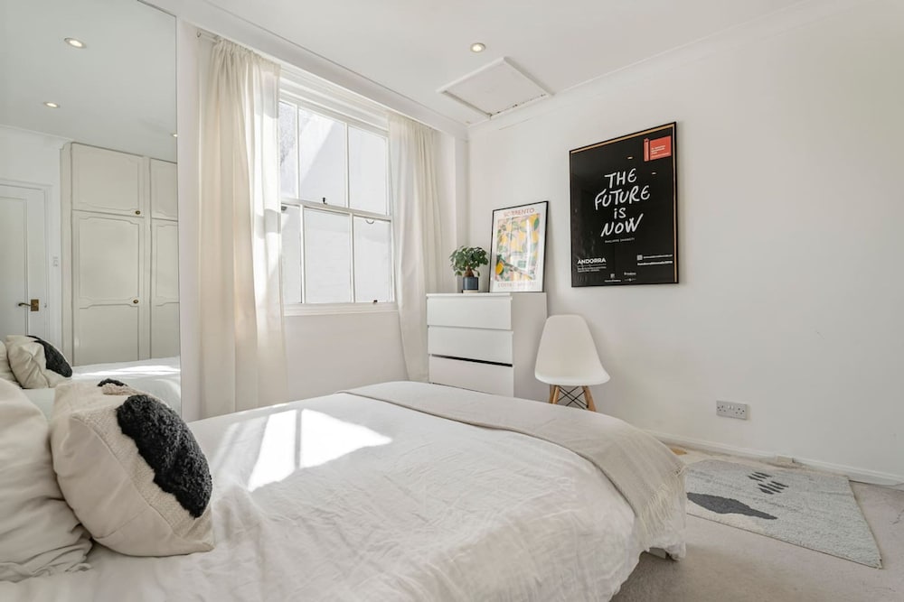 2-bed Knightsbridge Home