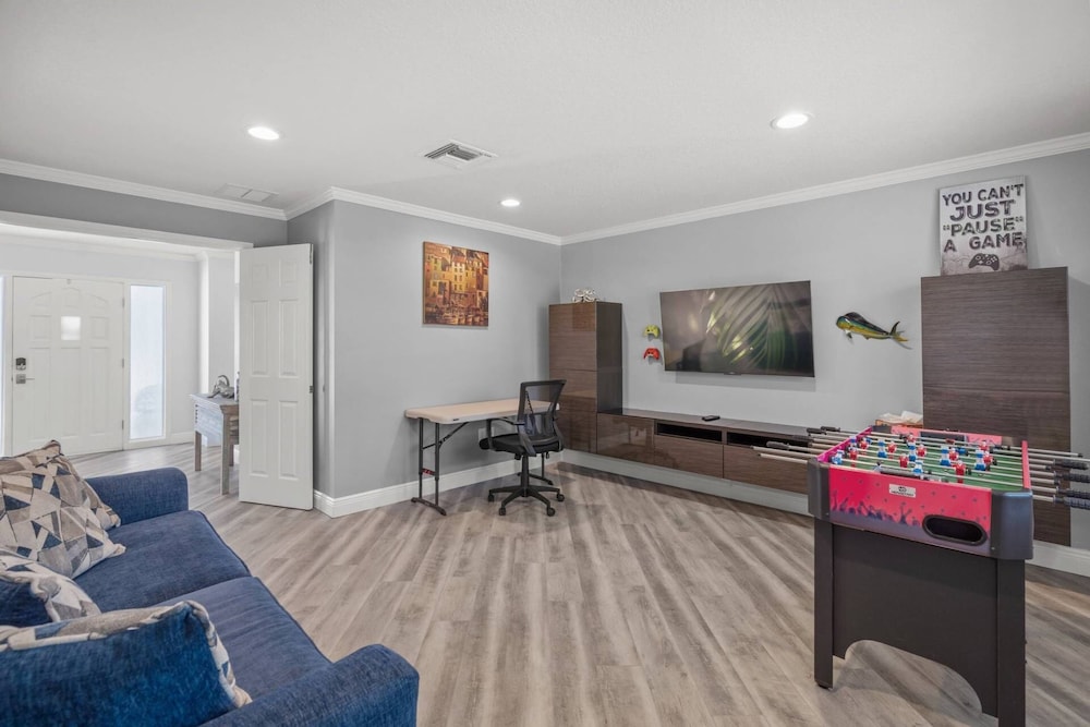 Silver Palm Retreat