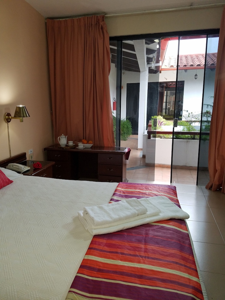 Tucabaca Hotel - Property Image 12