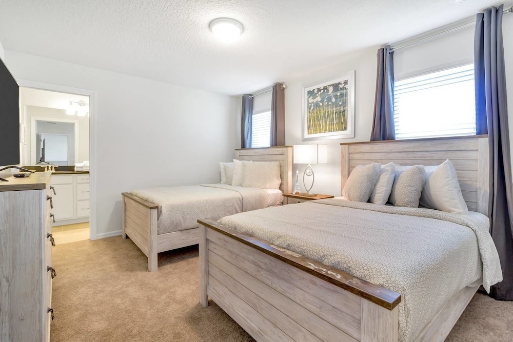 Villa Kiana Westside-luxury 8BD Pool Home #8ws690 - Image 2