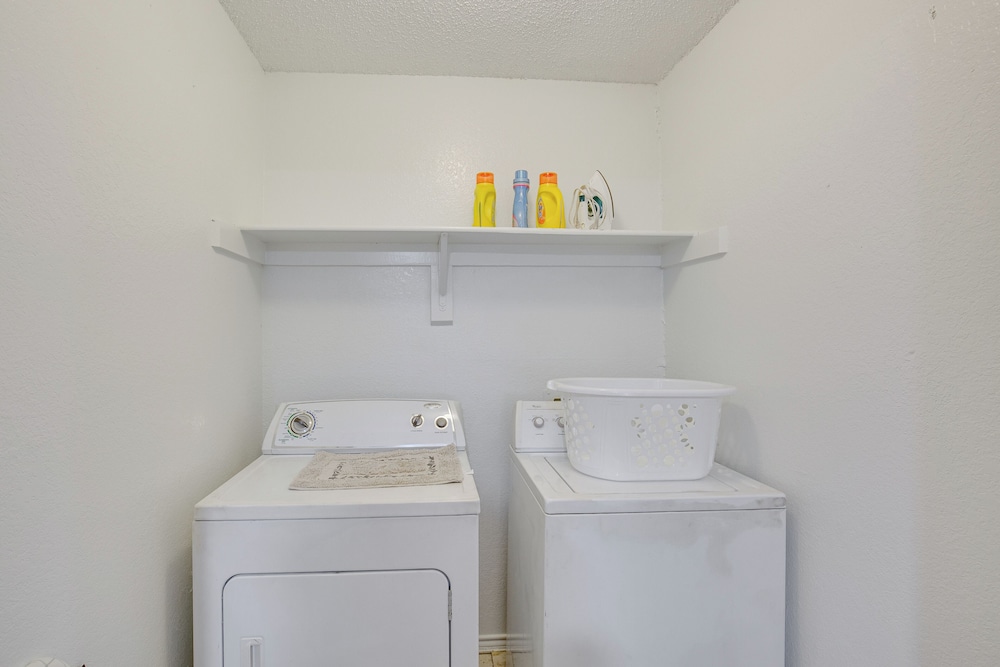 Pet-friendly Carrollton Home w/ Fenced Backyard! view 5
