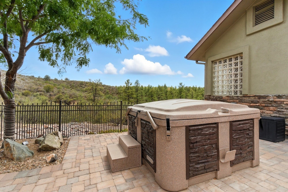 The Sanctuary at Prescott-downtown-hot Tub & Views