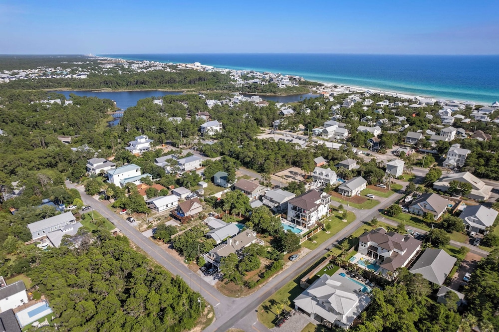 30A Happy by the Sea by Avantstay Pool, Golf Cart, Bikes