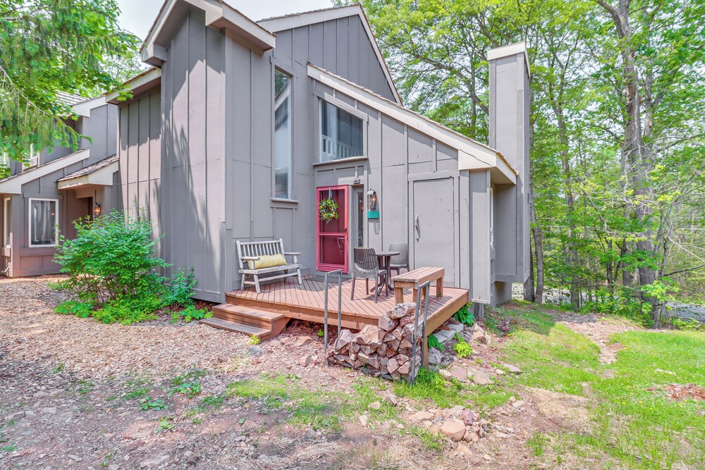Steps to Jack Frost Ski Resort: Townhome w/ Decks