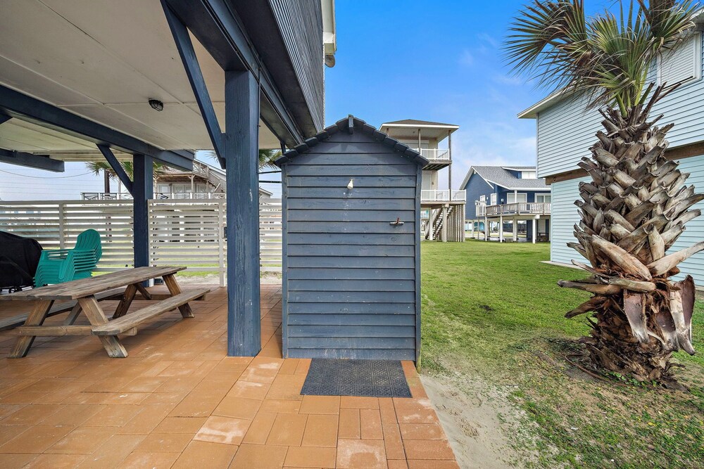 Ocean View by Ryson Vacation Rentals