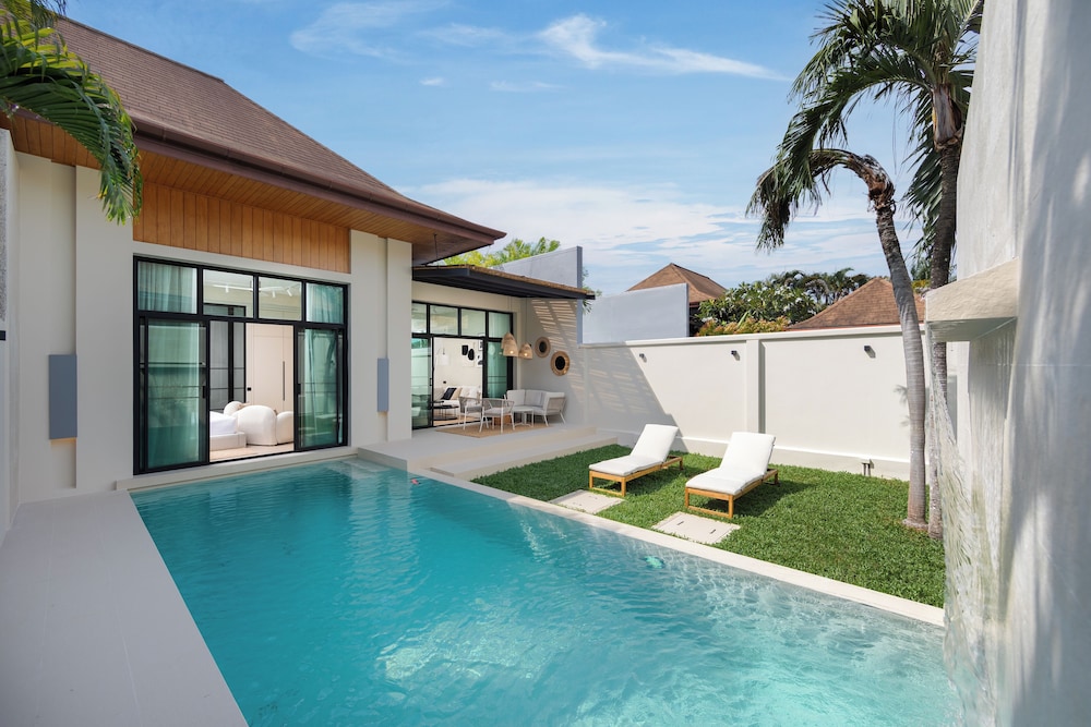 Onyx Villas by TropicLook