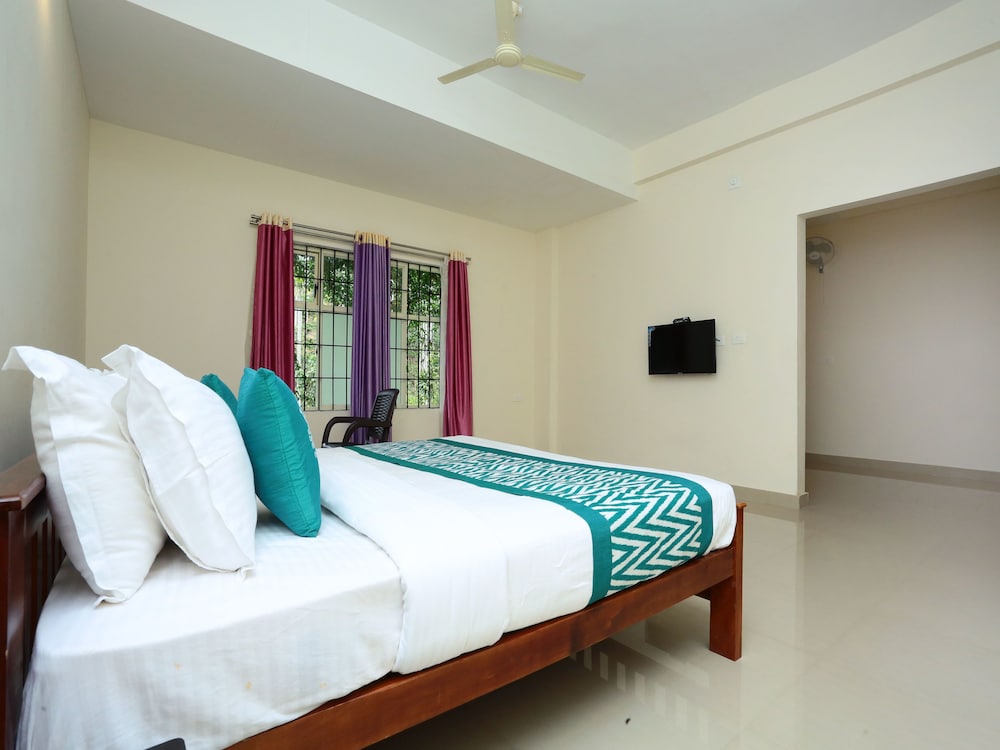 OYO 11516 Wayanad Royal Stream
