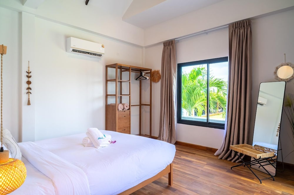 Danisam 4BR BeachVilla SunsetView KBR47