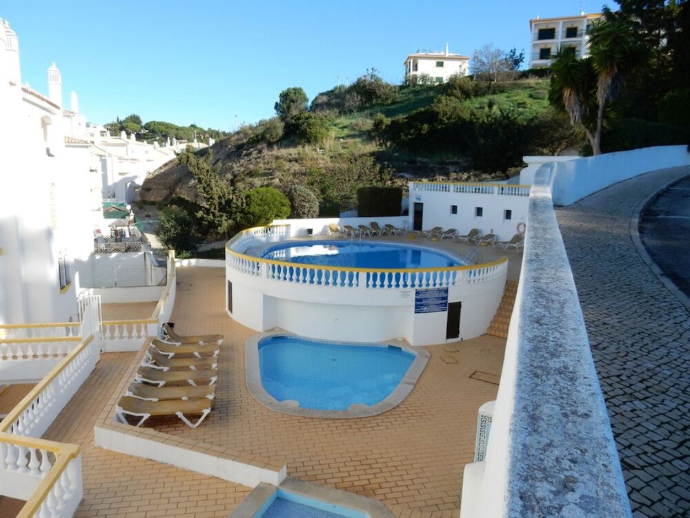 135 Monte Dourado Two Bed Apartment With Communa