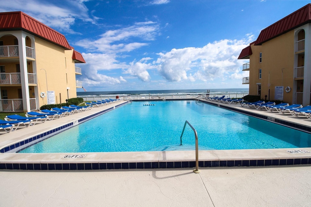 Point East 320