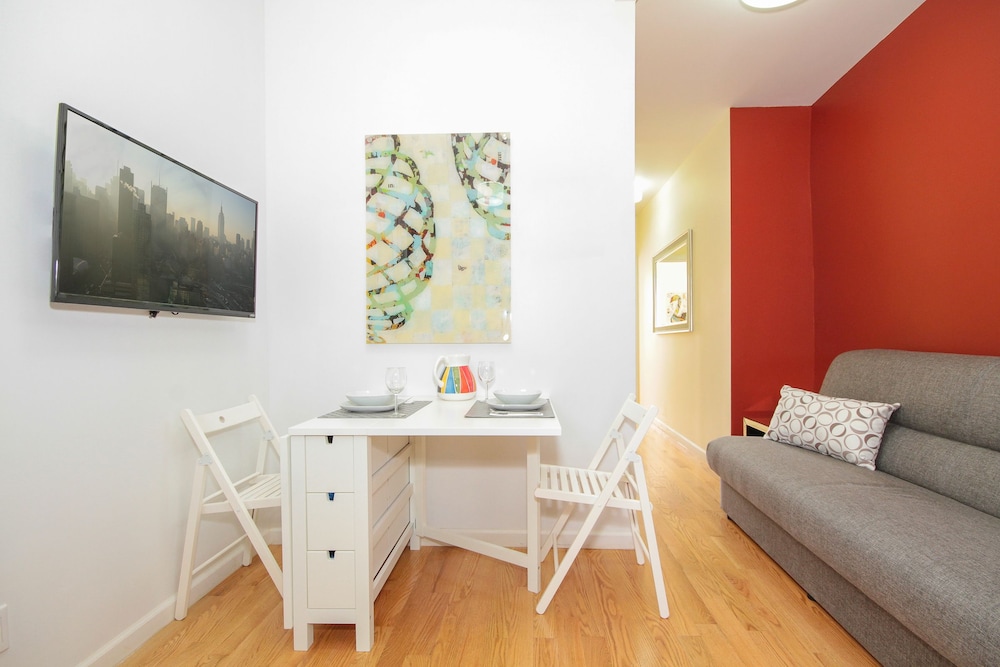 East Village 2 Bedroom Apartments