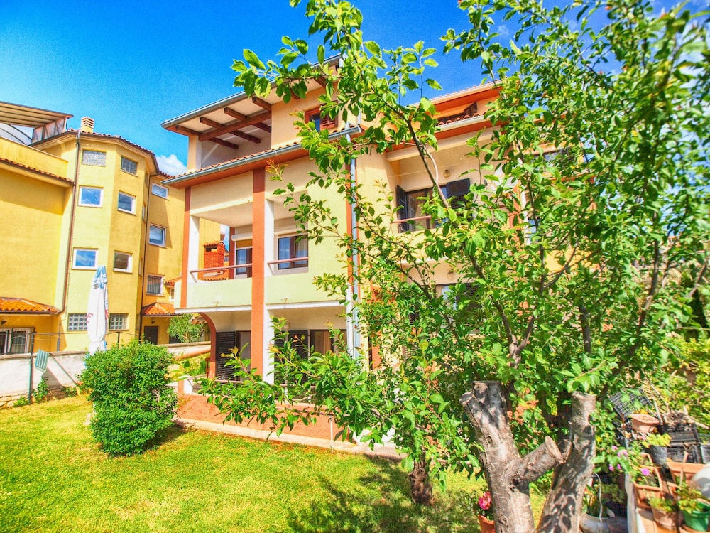Apartments Antica 1371