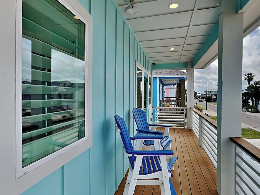 Glory Daze by Silver Sands Vacation Rentals