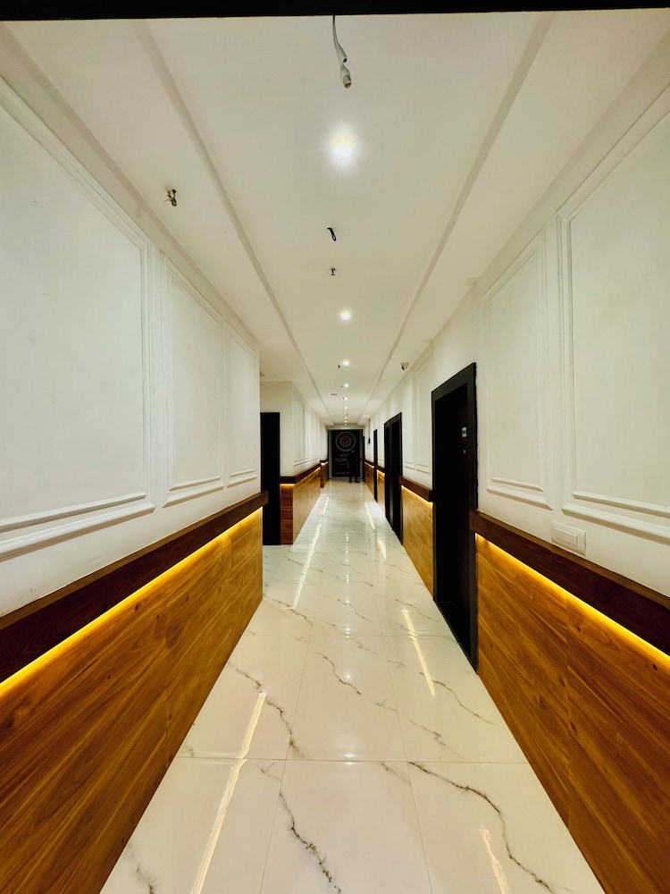 Hotel Ellora Inn Best Hotel In Sultanpur