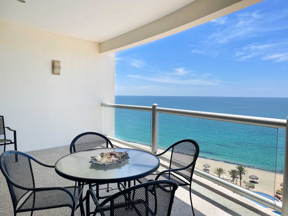Breathtaking Luxury Oceanfront Condo