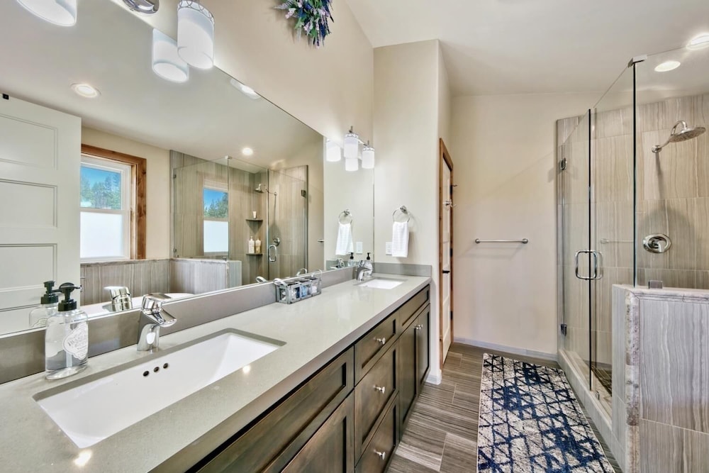 1008c Mountain View Retreat 5 Bedroom Home
