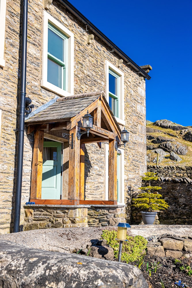 Middle Studfold Farm B&B