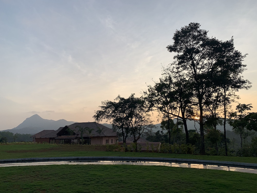 Machaan Plantation Resorts Sakleshpur view 3