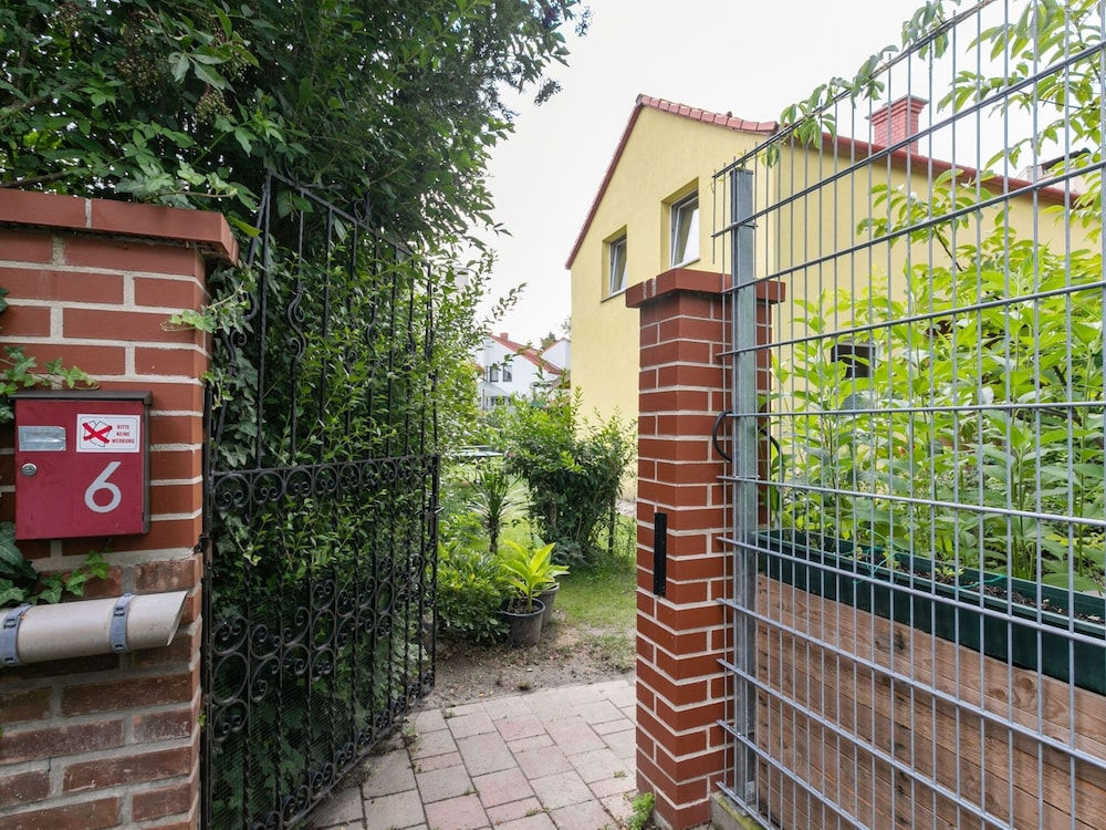 Lively Holiday Home in Wien With Private Garden