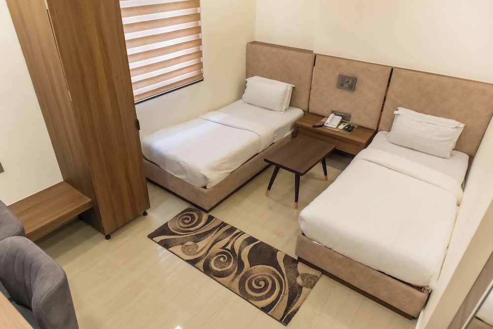 Narang Hotel