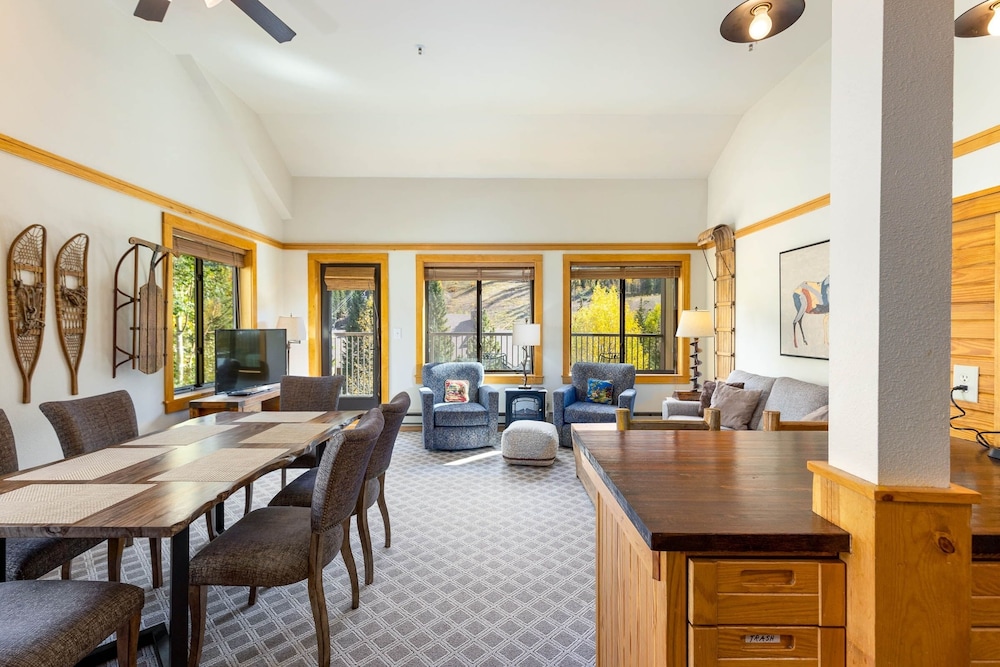 Keystone Ski Resort CO - Slopeside Lodging