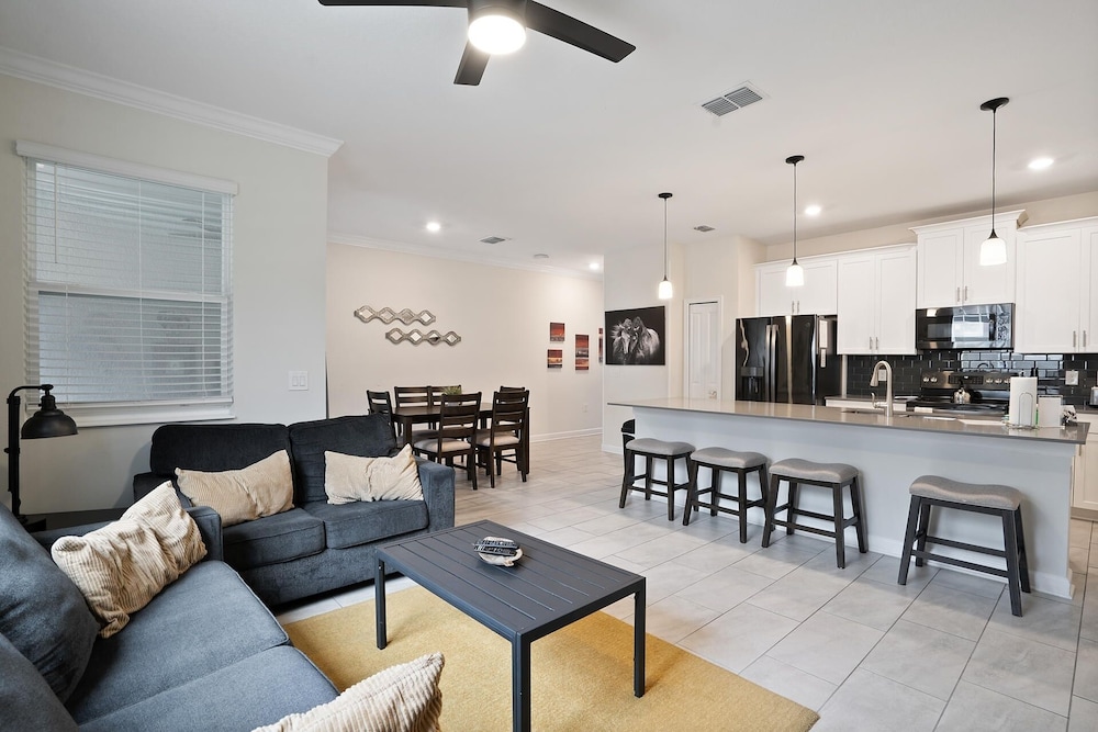 Championsgate Resort 4 Bedroom Private Pool Townhome 4 Townhouse