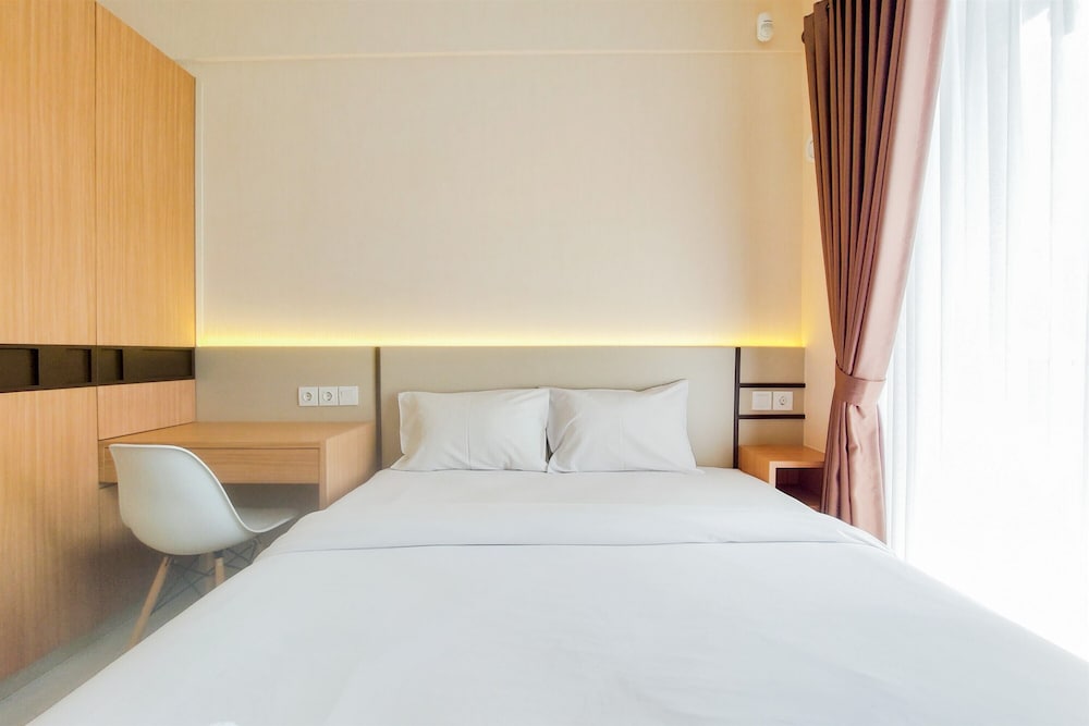 Well Furnished And Nice Studio Sky House Bsd Apartment