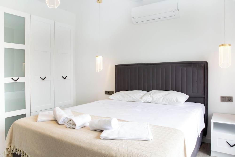 İmportantTravel BD4108 2Bedroomed Villa