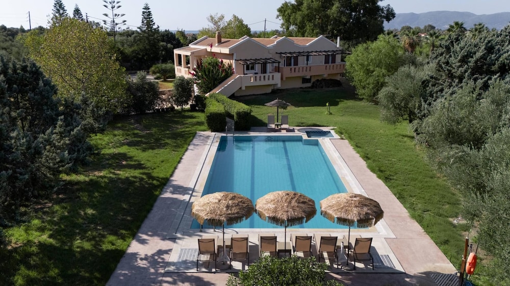 Leone Luxury Villa Georgia