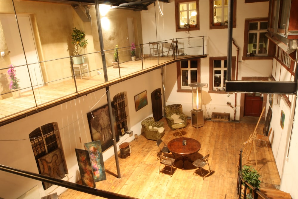Art-be-and-b Bed and Breakfast view 4