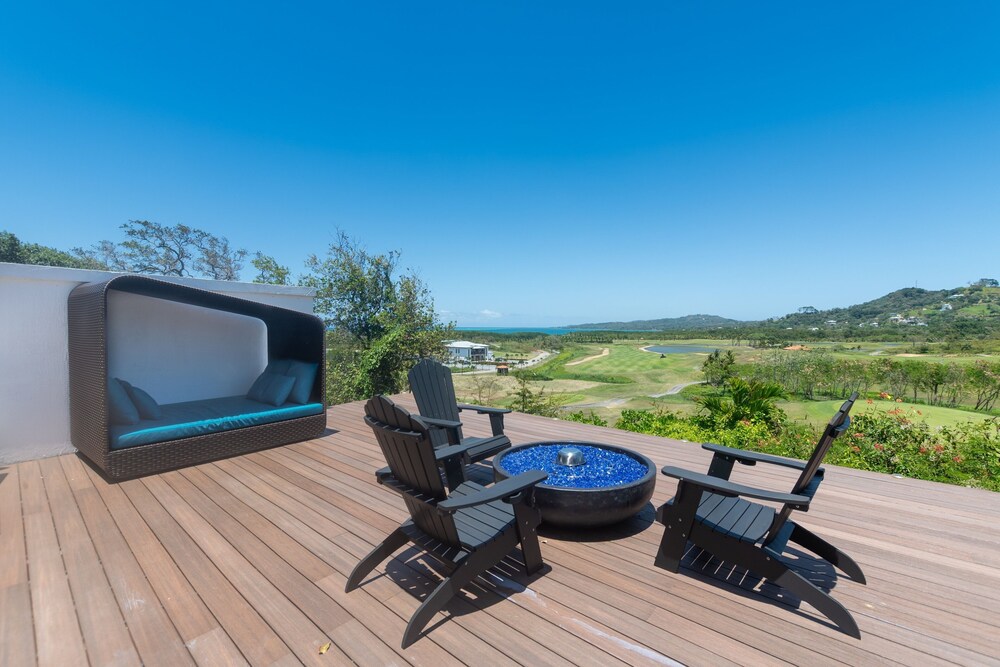 Pristine Bay 1005- Villa Loce 4 Bedroom Home