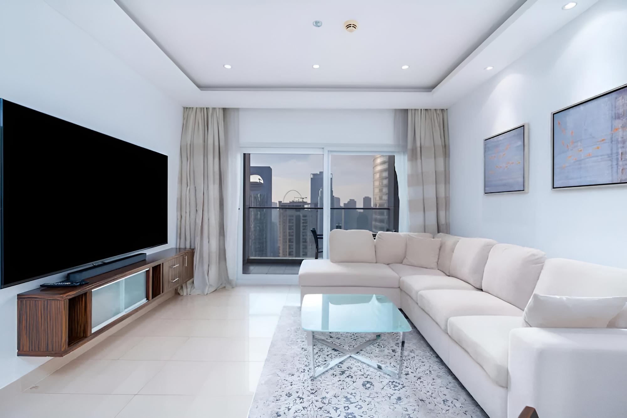 Cozy 2bdr in Jumeirah Lakes Towers