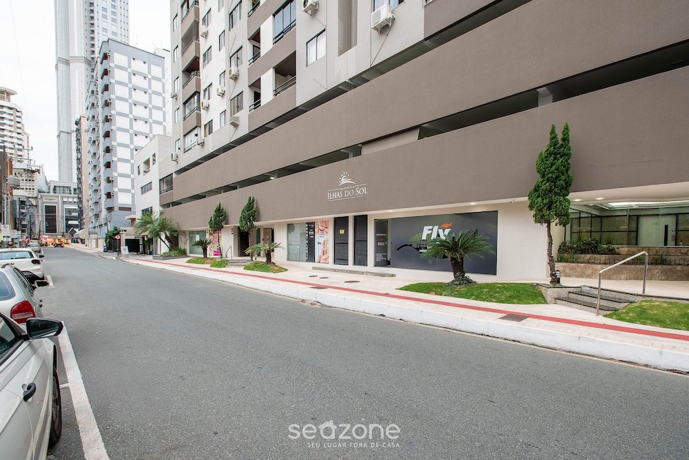 Apartment w/ Barbecue 350m From the Beach Ilh0503