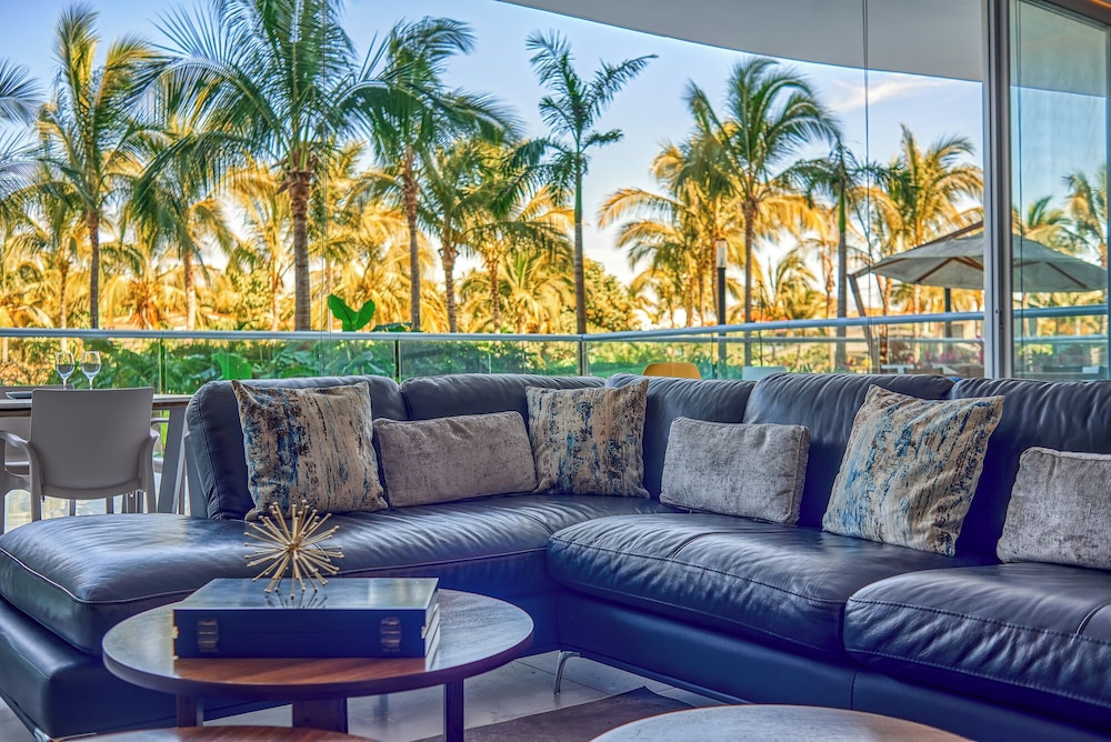 Apartments with Beach Access